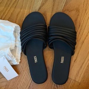 TKEES- never worn